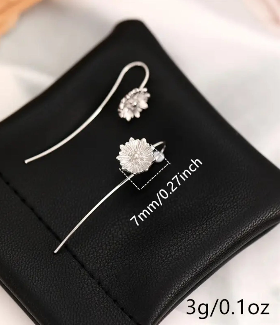 Women's Chrysanthemum Earrings