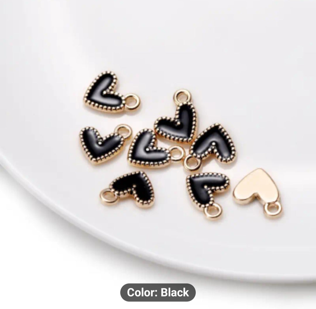 10PCS:Black:Heart Charm Set